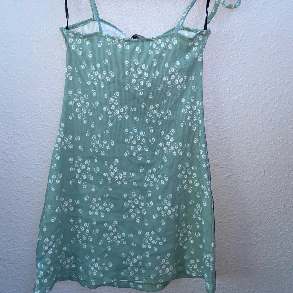 BRAND NEW W TAGS .. FOREVER 21 SAGE DRESS